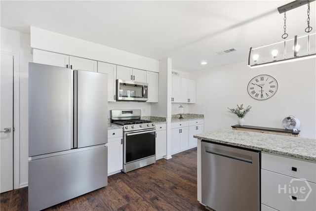 707 White Bluff Avenue, Savannah, GA 31419