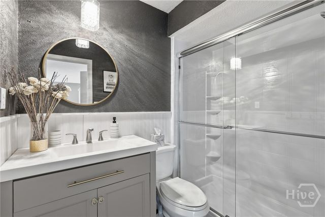 707 White Bluff Avenue, Savannah, GA 31419