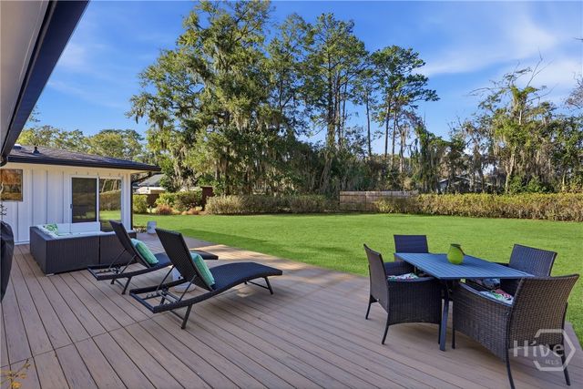 707 White Bluff Avenue, Savannah, GA 31419