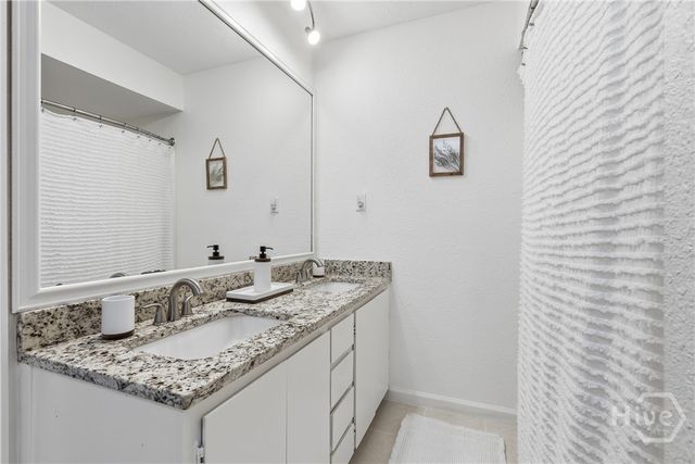 707 White Bluff Avenue, Savannah, GA 31419