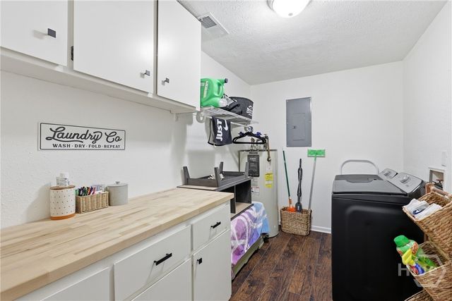 707 White Bluff Avenue, Savannah, GA 31419