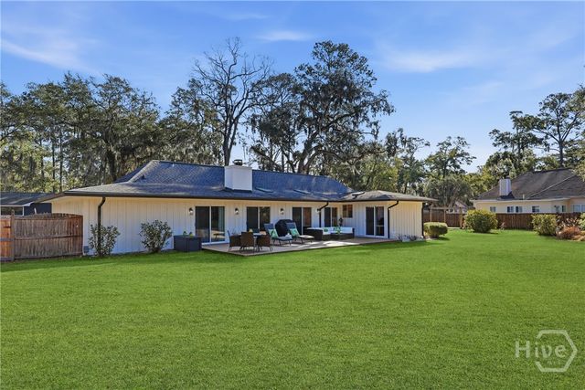 707 White Bluff Avenue, Savannah, GA 31419