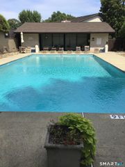 247 Hamilton Avenue 7, Stamford, CT 06902