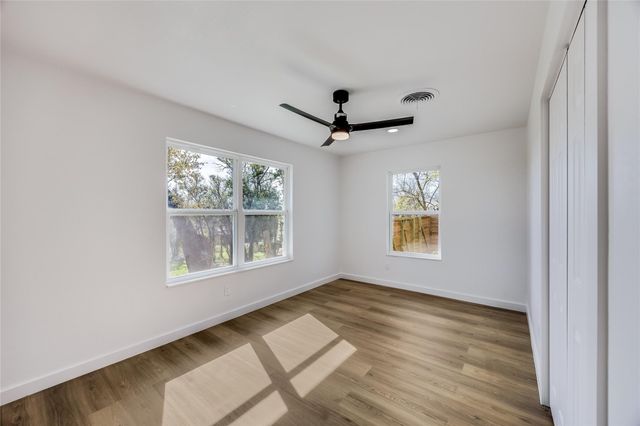 11704 Indianhead DR, Austin, TX 78753