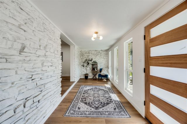 11704 Indianhead DR, Austin, TX 78753
