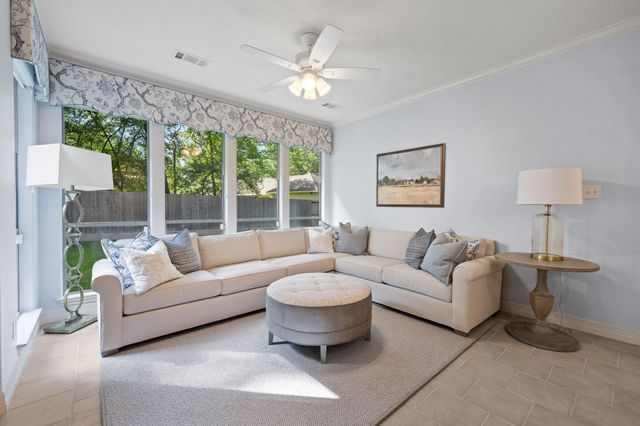 11818 Thoreau Drive, Montgomery, TX 77356