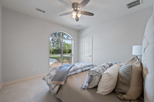 11818 Thoreau Drive, Montgomery, TX 77356