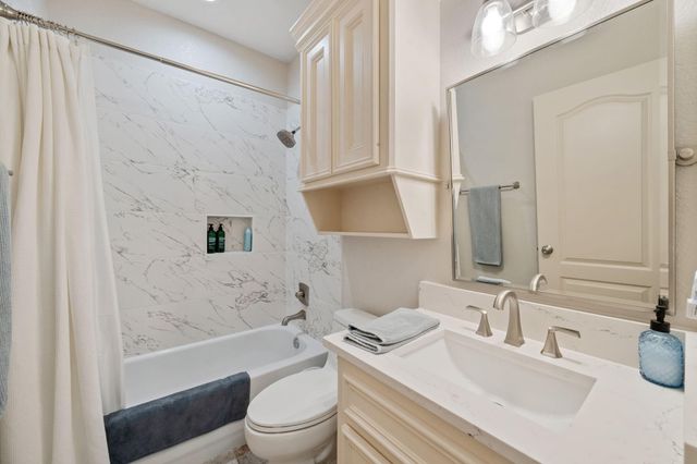 11818 Thoreau Drive, Montgomery, TX 77356