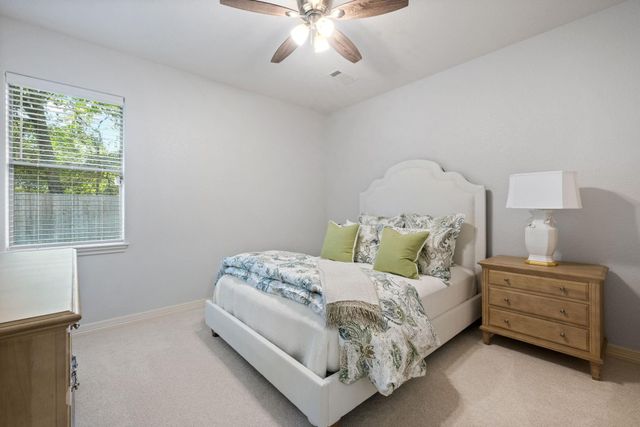 11818 Thoreau Drive, Montgomery, TX 77356