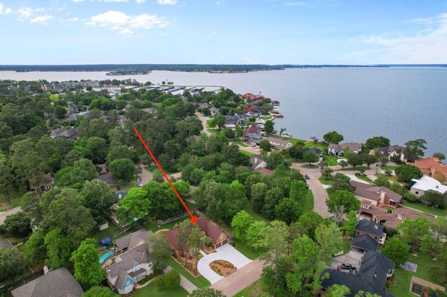 11818 Thoreau Drive, Montgomery, TX 77356