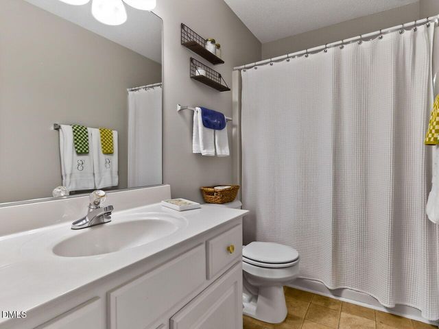 1005 Stonewater Drive, Raleigh, NC 27603