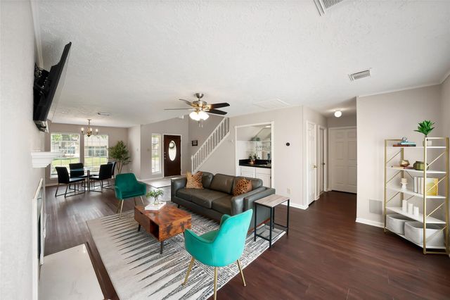 7323 Maple Walk Drive, Humble, TX 77346