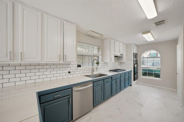 7323 Maple Walk Drive, Humble, TX 77346