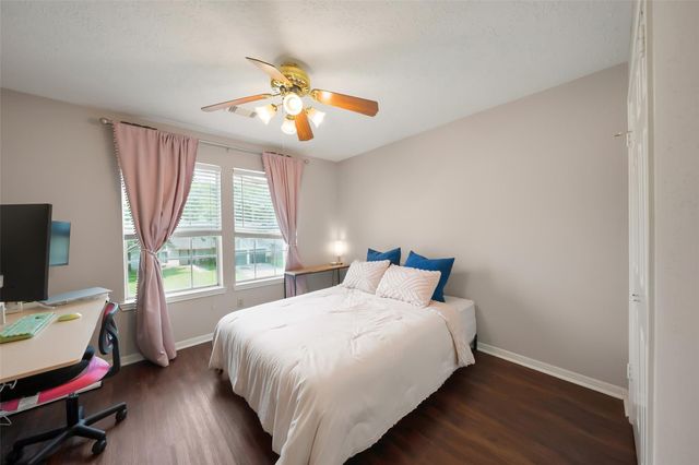 7323 Maple Walk Drive, Humble, TX 77346