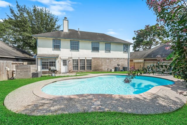 7323 Maple Walk Drive, Humble, TX 77346