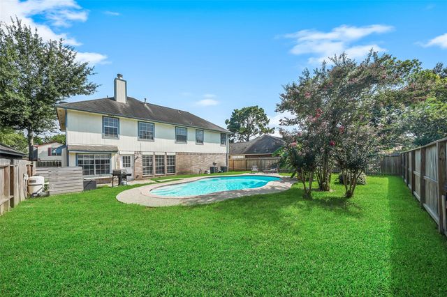 7323 Maple Walk Drive, Humble, TX 77346