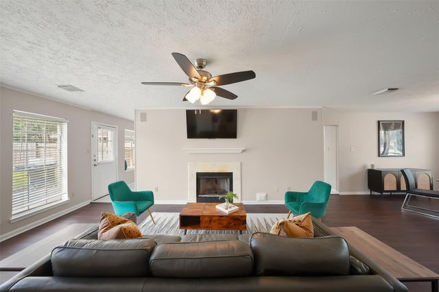 7323 Maple Walk Drive, Humble, TX 77346