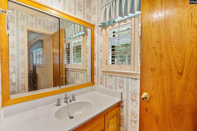 435 Dogwood Road, West Columbia, SC 29172