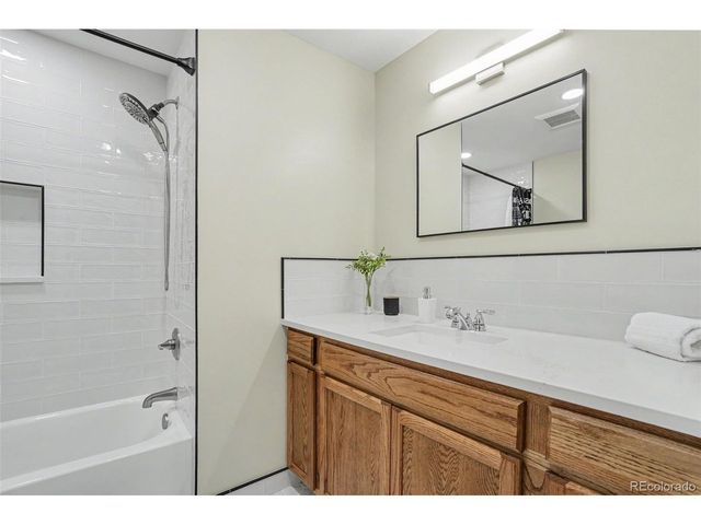 1014 Ash St, Broomfield, CO 80020