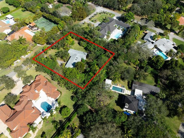 9300 SW 116th St, Miami, FL 33176