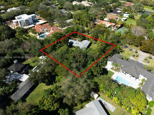 9300 SW 116th St, Miami, FL 33176