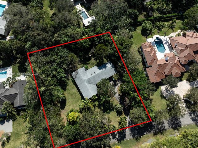 9300 SW 116th St, Miami, FL 33176