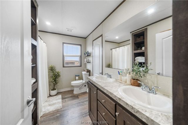 1722 County Road 248, Other, TX 77454