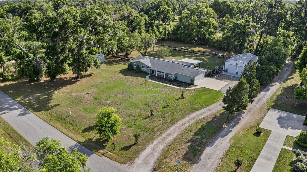Image 1 of property listing at 2932 CHITTY ROAD, Plant City, FL 33565
