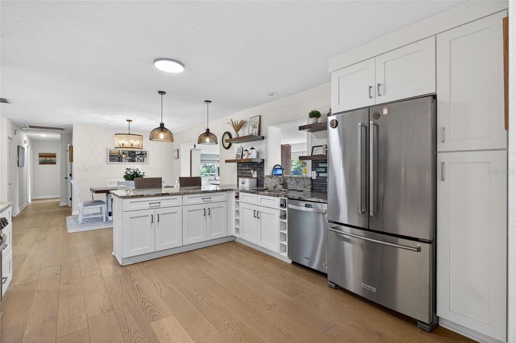 Image 13 of property listing at 2932 CHITTY ROAD, Plant City, FL 33565