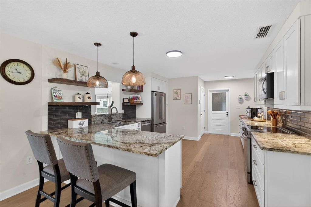 Image 16 of property listing at 2932 CHITTY ROAD, Plant City, FL 33565