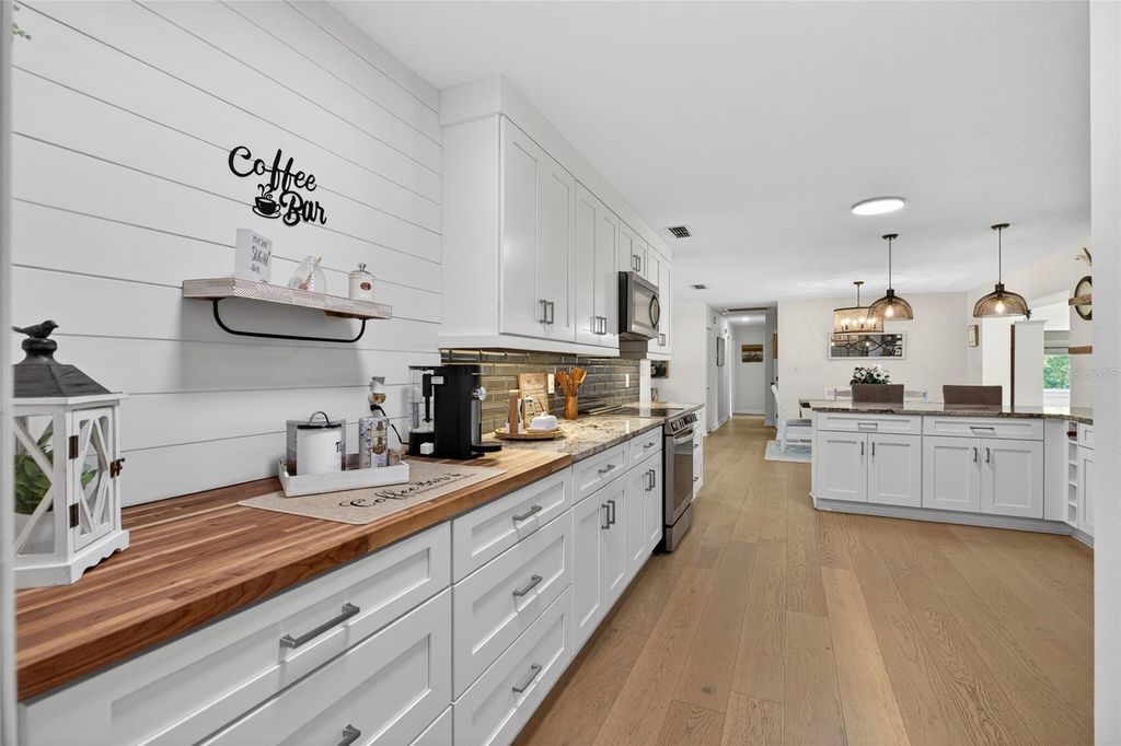 Image 18 of property listing at 2932 CHITTY ROAD, Plant City, FL 33565