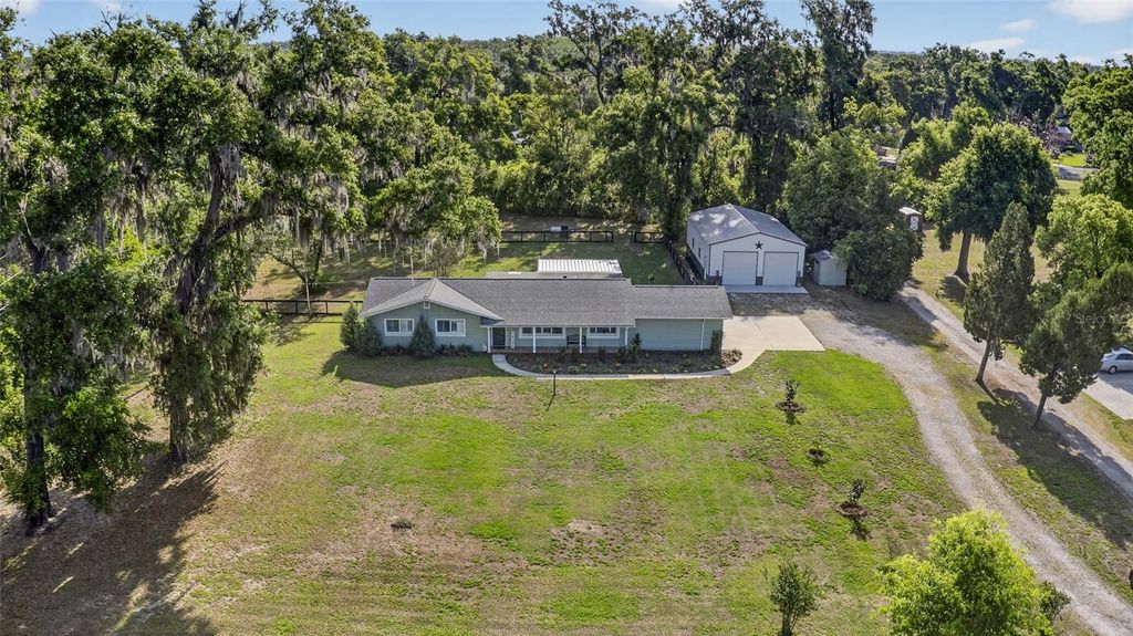 Image 3 of property listing at 2932 CHITTY ROAD, Plant City, FL 33565