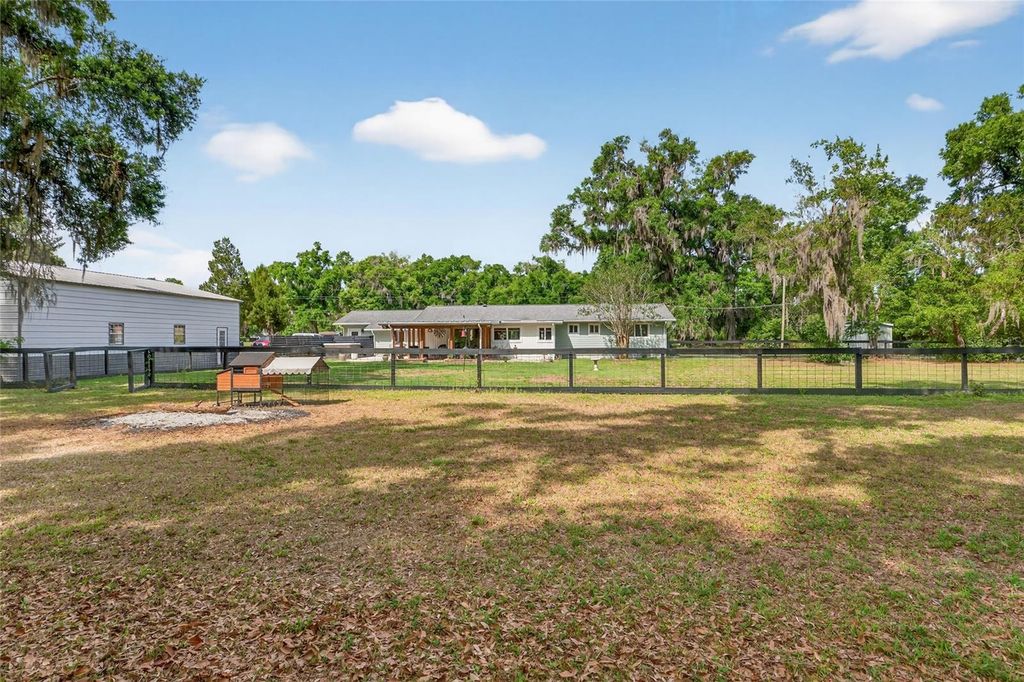 Image 29 of property listing at 2932 CHITTY ROAD, Plant City, FL 33565
