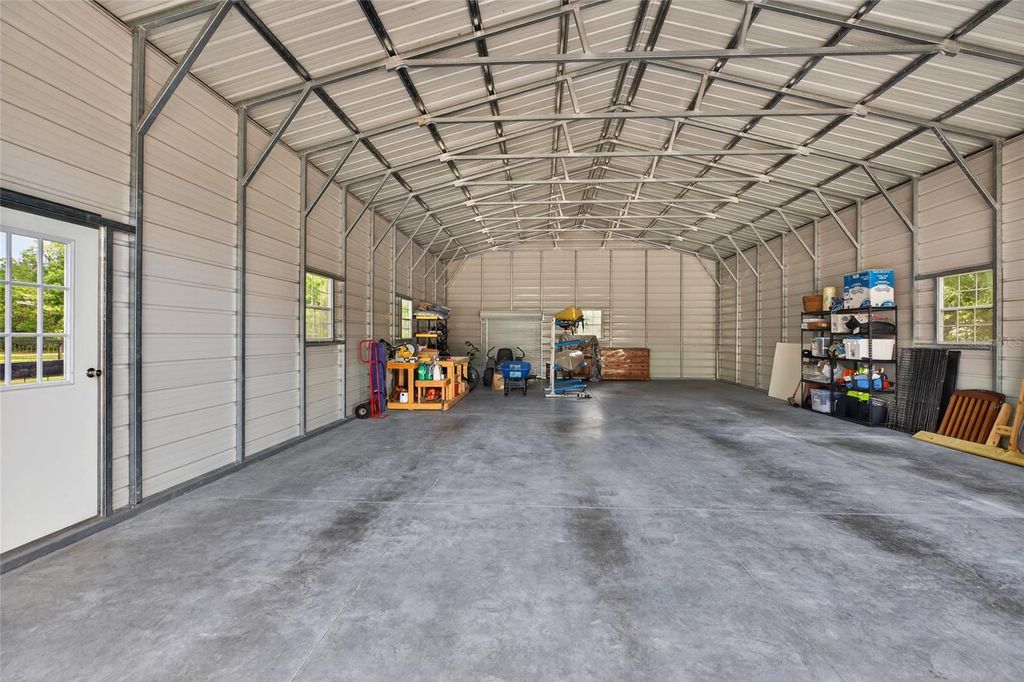 Image 34 of property listing at 2932 CHITTY ROAD, Plant City, FL 33565