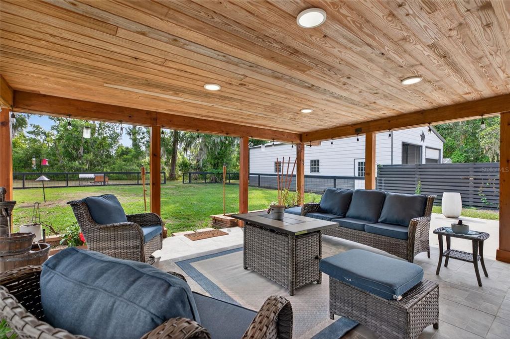 Image 37 of property listing at 2932 CHITTY ROAD, Plant City, FL 33565