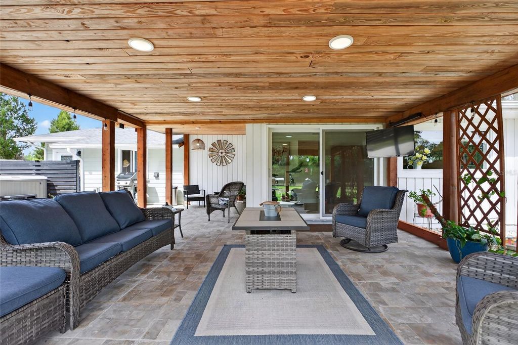 Image 38 of property listing at 2932 CHITTY ROAD, Plant City, FL 33565