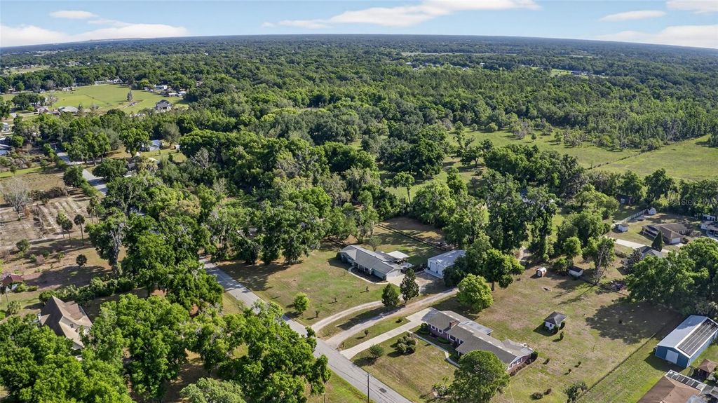 Image 49 of property listing at 2932 CHITTY ROAD, Plant City, FL 33565