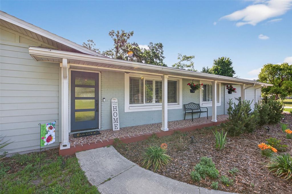 Image 6 of property listing at 2932 CHITTY ROAD, Plant City, FL 33565