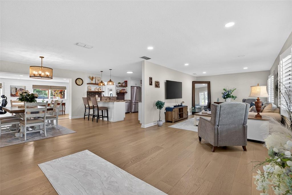 Image 9 of property listing at 2932 CHITTY ROAD, Plant City, FL 33565