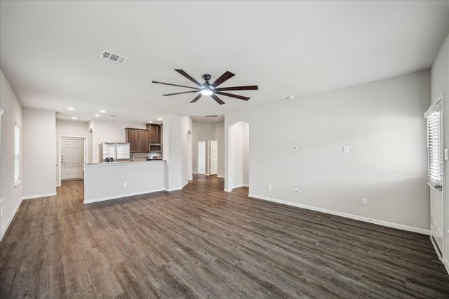 935 Golden Willow Lane, Conroe, TX 77304