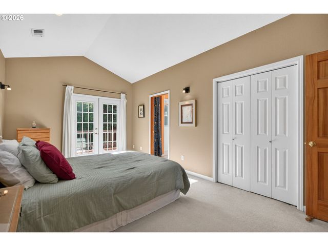 2448 Se YAMHILL St, Portland, OR 97214