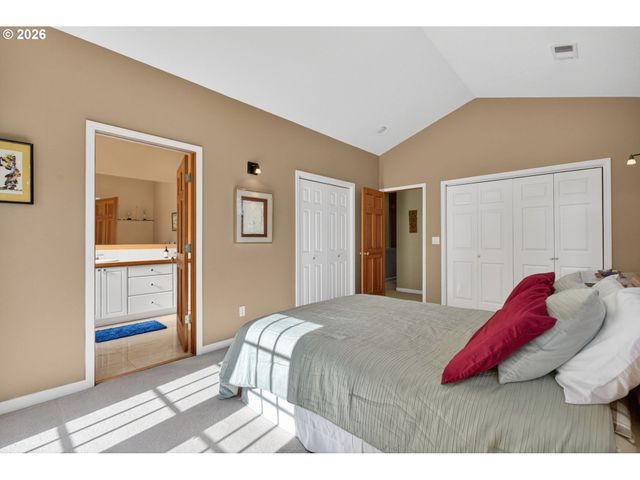 2448 Se YAMHILL St, Portland, OR 97214