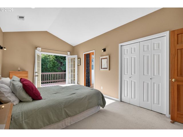 2448 Se YAMHILL St, Portland, OR 97214