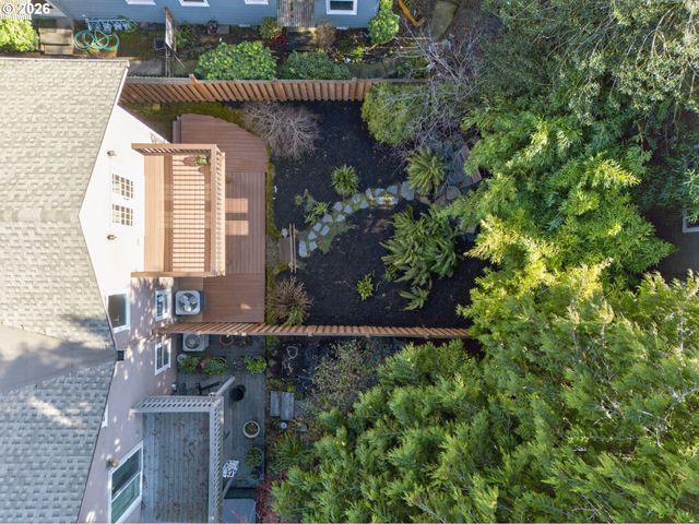 2448 Se YAMHILL St, Portland, OR 97214