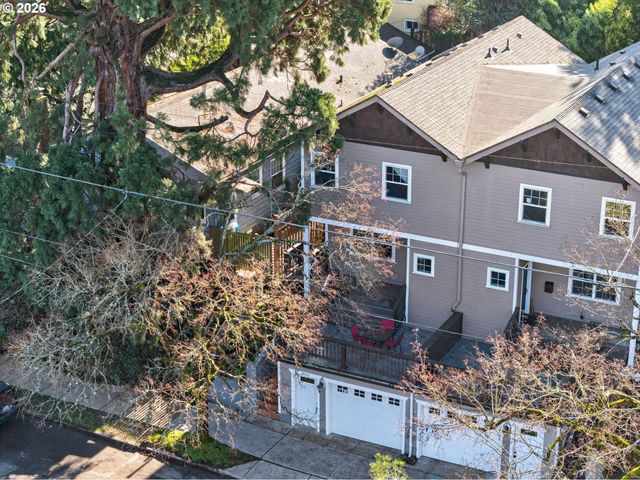 2448 Se YAMHILL St, Portland, OR 97214