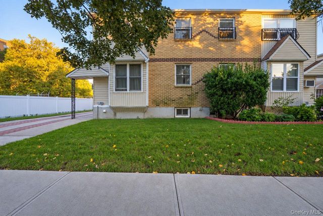16504 Sayres Avenue 2R, Jamaica, NY 11433