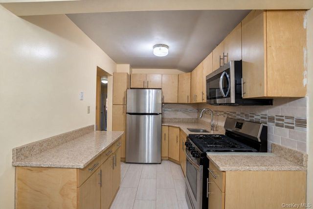 16504 Sayres Avenue 2R, Jamaica, NY 11433