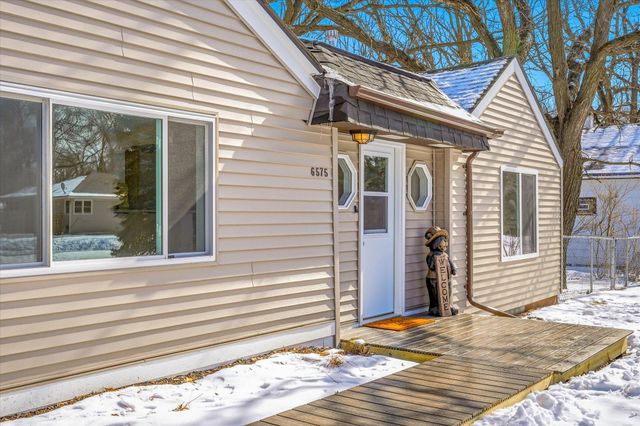 6575 Anoka Street NE, Fridley, MN 55432