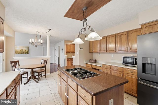 207 CHURCHILL DOWNS CT, Mount Laurel, NJ 08054