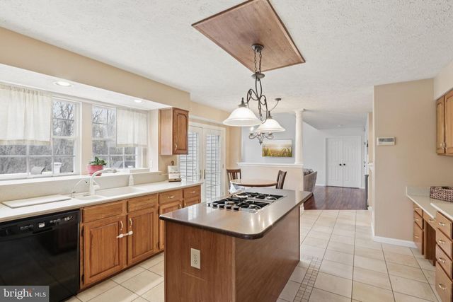 207 CHURCHILL DOWNS CT, Mount Laurel, NJ 08054